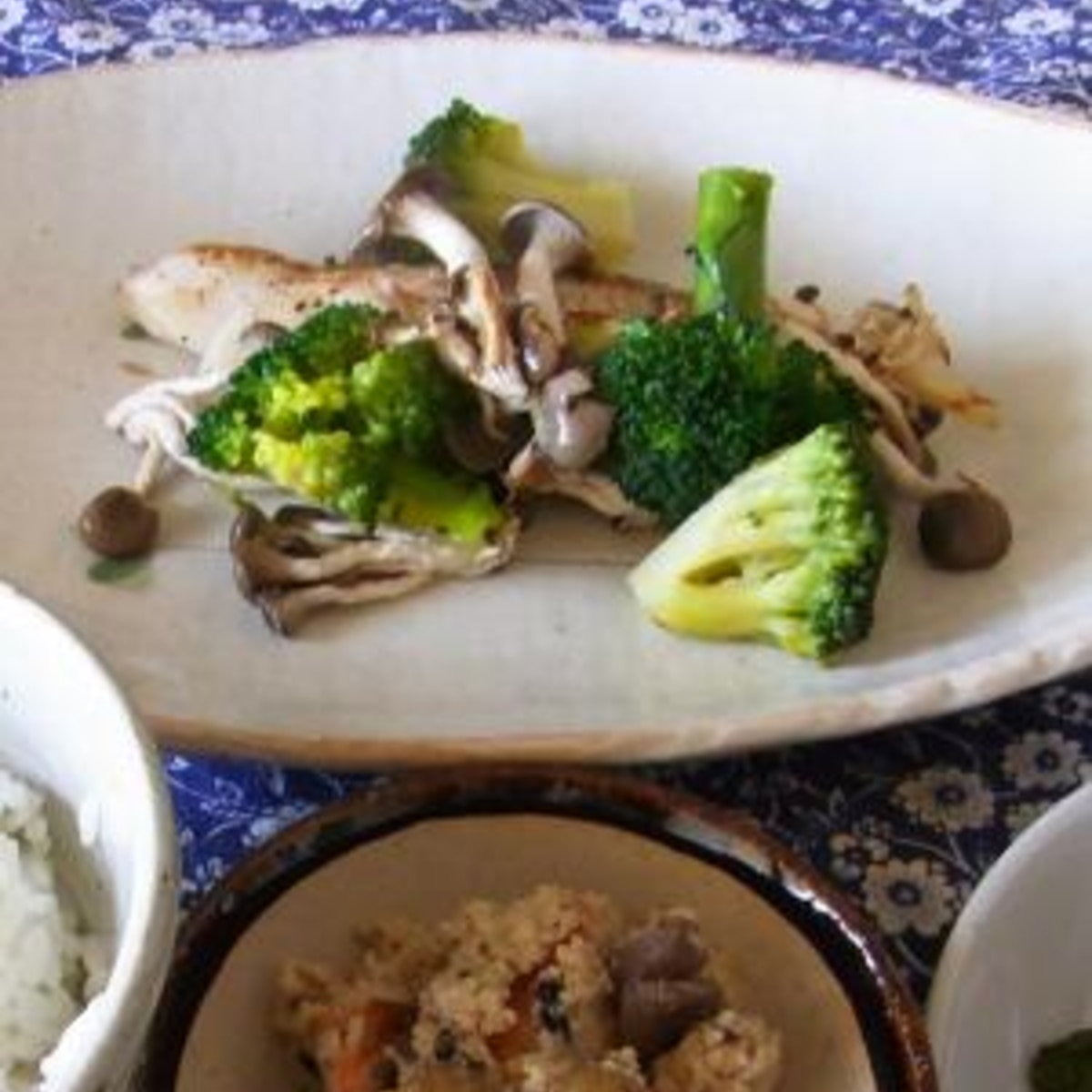 フライパンで白身魚の野菜蒸しを作ってみよう レシピ 作り方 By Natsukohan 楽天レシピ フライパンで白身魚の野菜蒸しを作ってみよう レシピ 作り方 By Natsukohan 楽天レシピ